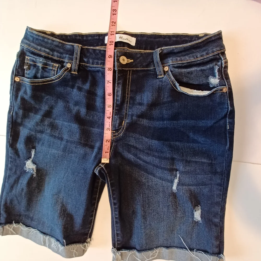 KanCan Cuffed Bermuda Mid Rise Jean Shorts Women's Sz 31